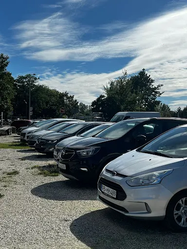 Car Complex Czarny - Komis Samochodowy Tomaszów Mazowiecki